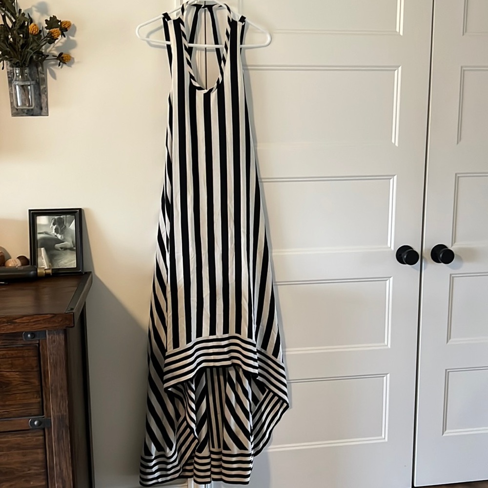 BCBGMaxAzria Black & White Maxi Dress - Size 02